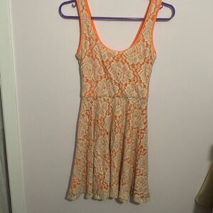 Bar iii orange and cream lace dress xs